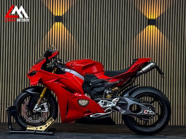 ducati - panigale-v4-s