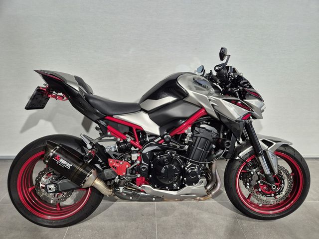 kawasaki - z900