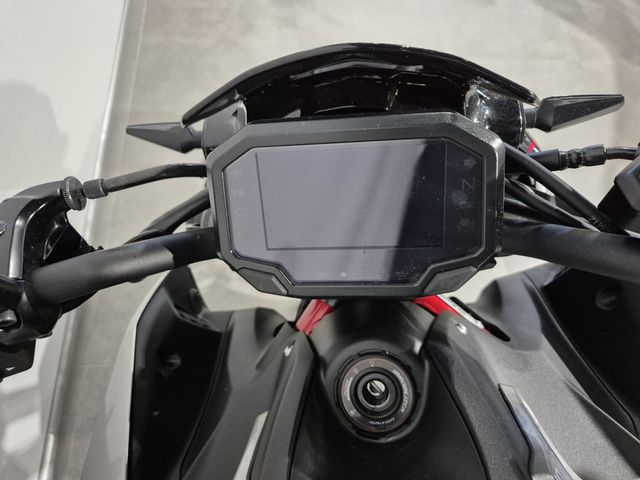 kawasaki - z900