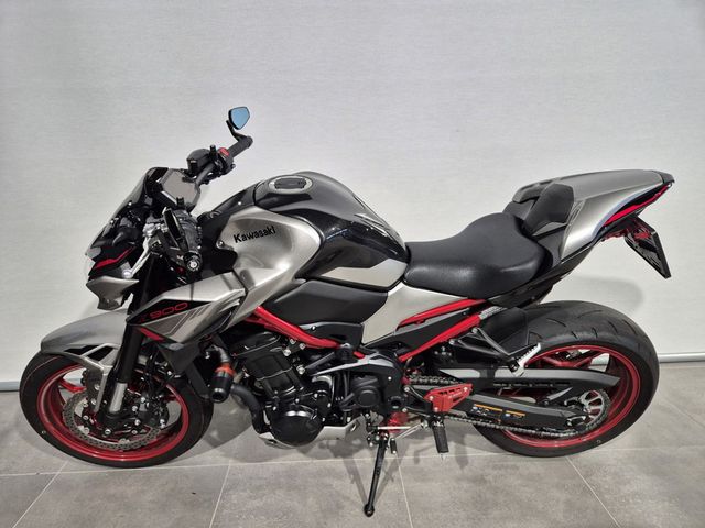 kawasaki - z900