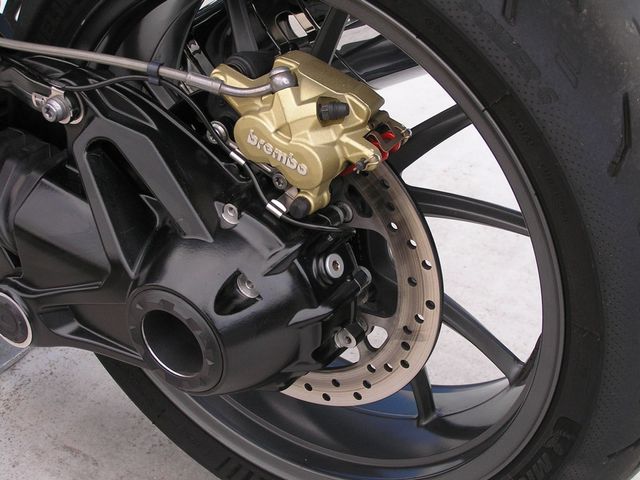 bmw - r-1200-rs