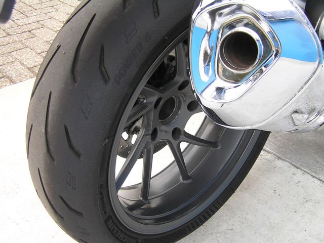 bmw - r-1200-rs