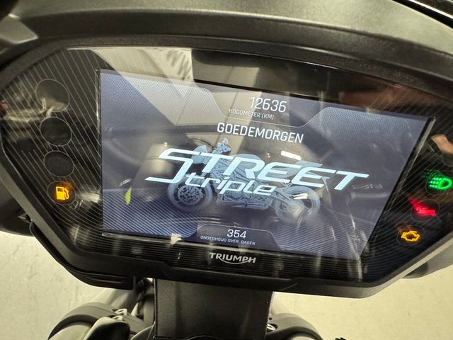 triumph - street-triple-rs