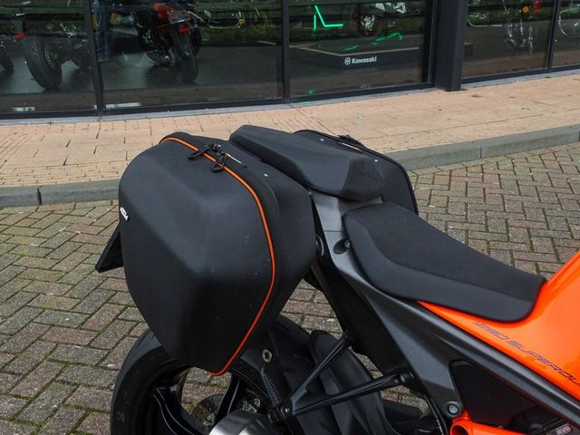 ktm - 1290-super-duke-r