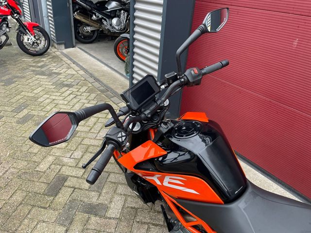 ktm - 390-duke-abs
