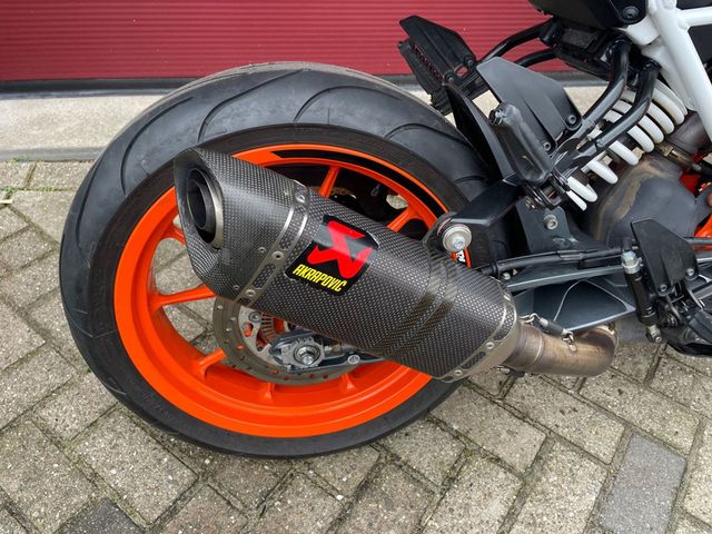 ktm - 390-duke-abs