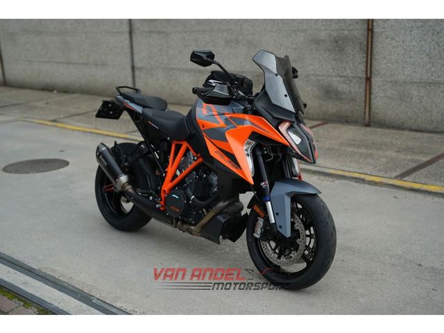 ktm - 1290-super-duke-gt