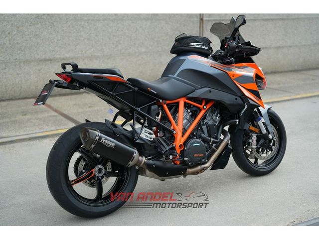 ktm - 1290-super-duke-gt