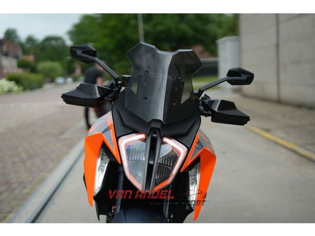 ktm - 1290-super-duke-gt