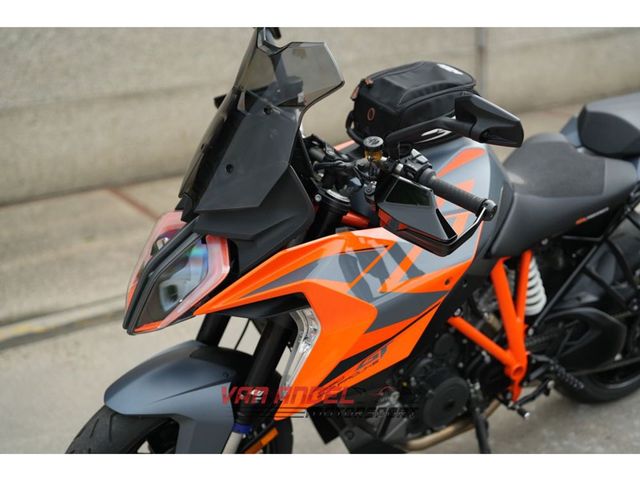 ktm - 1290-super-duke-gt