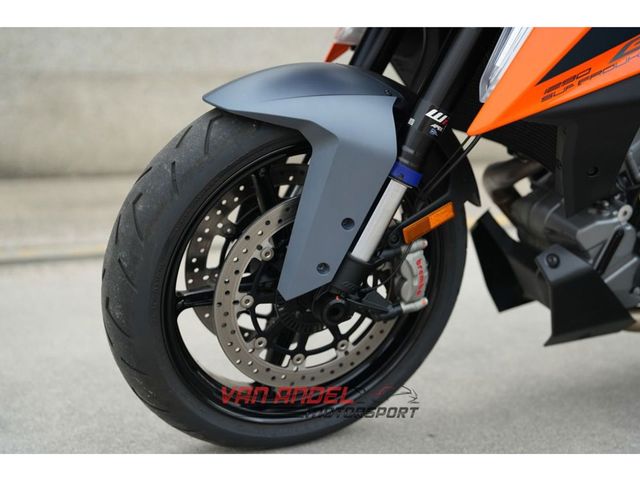 ktm - 1290-super-duke-gt