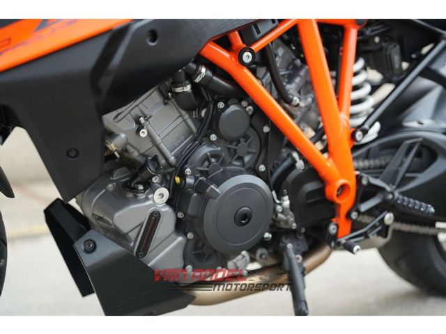 ktm - 1290-super-duke-gt