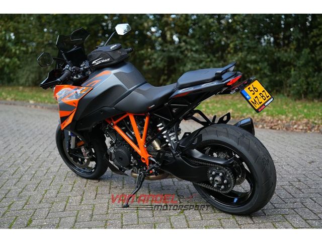 ktm - 1290-super-duke-gt