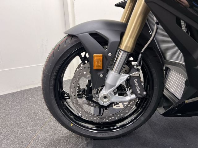 bmw - s-1000-r