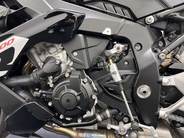 bmw - s-1000-r