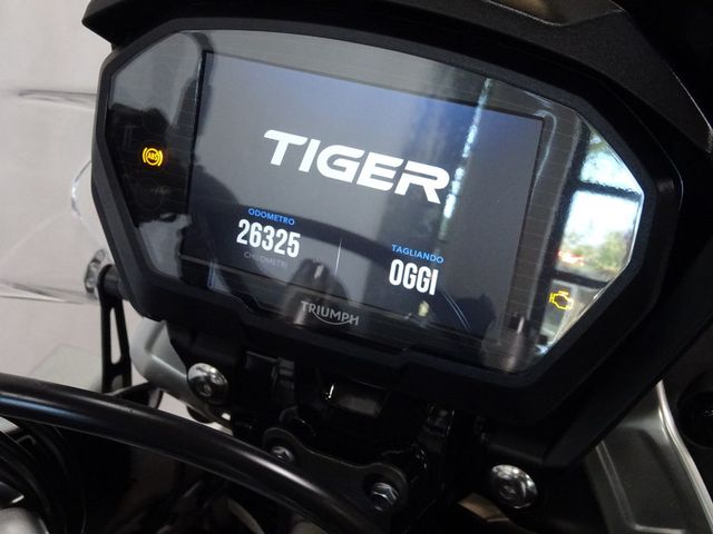 triumph - tiger-800-xrt