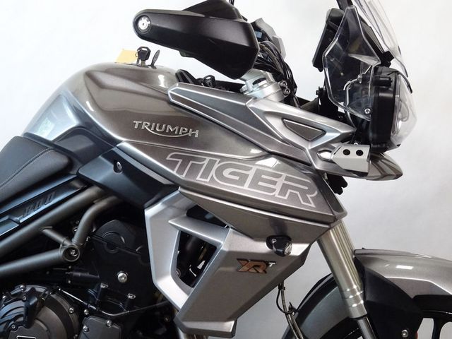 triumph - tiger-800-xrt