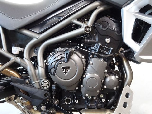 triumph - tiger-800-xrt
