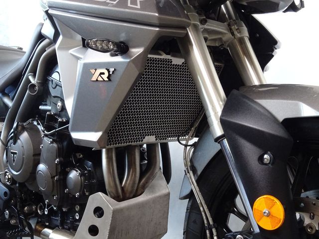 triumph - tiger-800-xrt