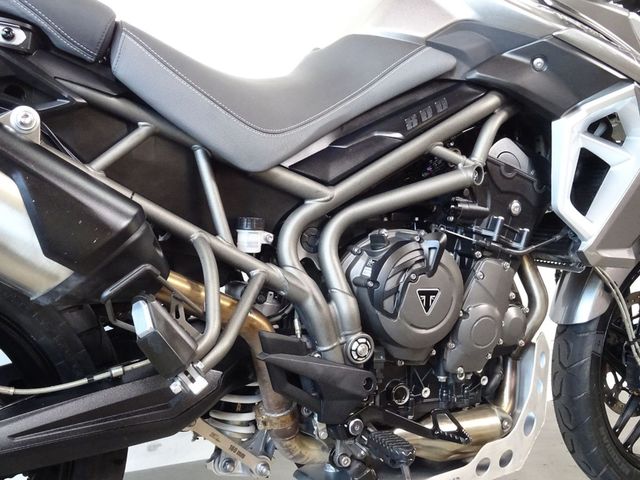 triumph - tiger-800-xrt