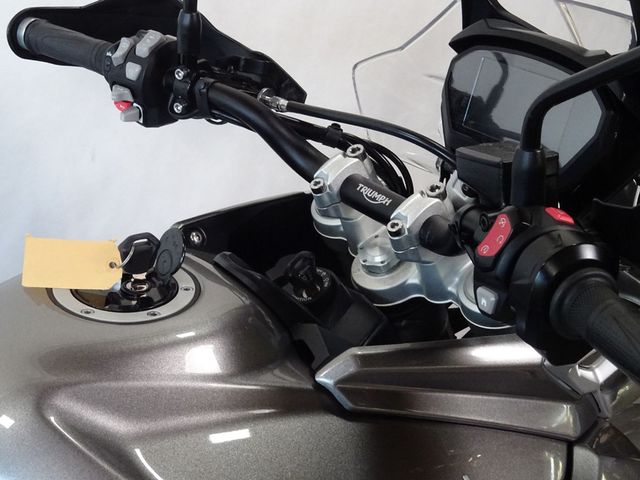 triumph - tiger-800-xrt