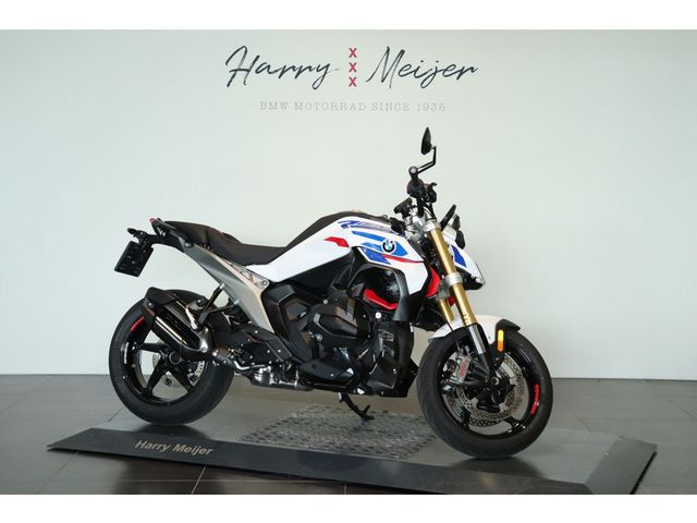 bmw - r-1300-r