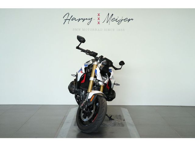bmw - r-1300-r