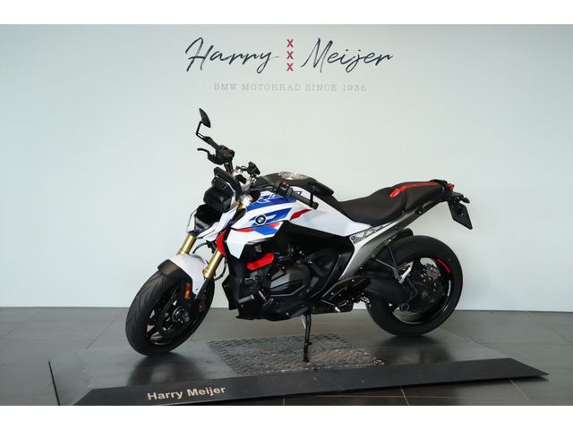 bmw - r-1300-r