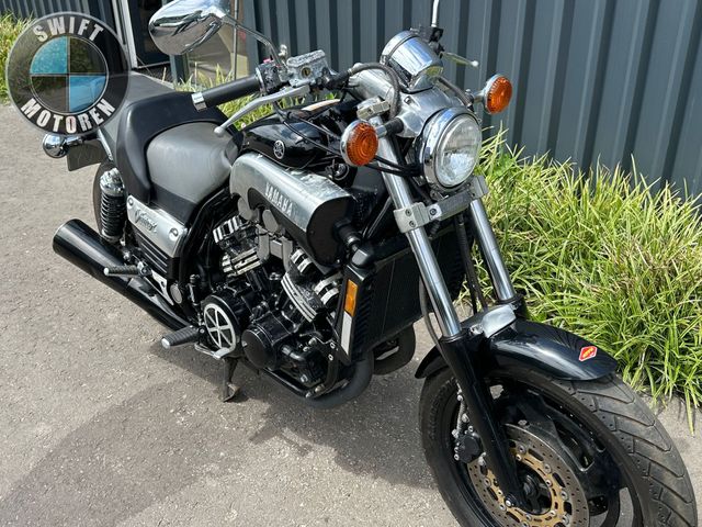 yamaha - vmx-1200-v-max