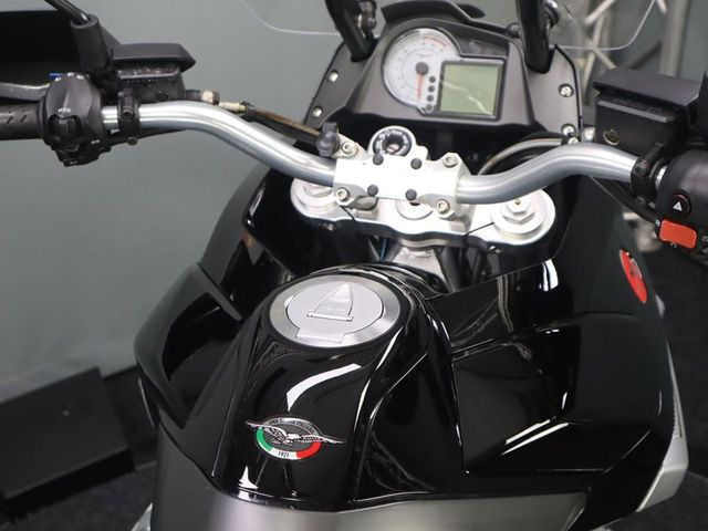 moto-guzzi - stelvio