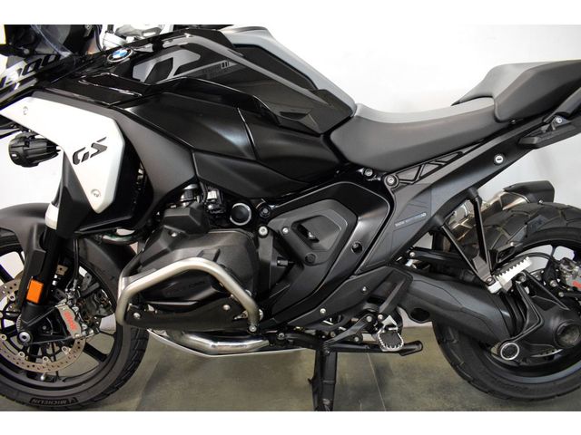 bmw - r-1300-gs