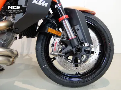 KTM 1390 SUPER DUKE R – foto 4