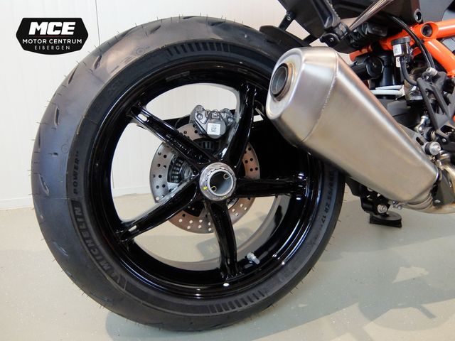 ktm - 1390-super-duke-r