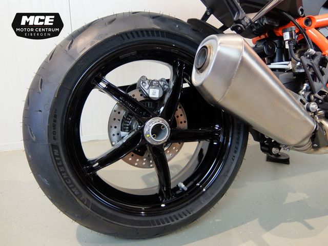 ktm - 1390-super-duke-r
