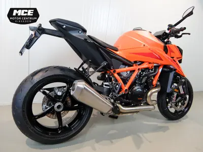 KTM 1390 SUPER DUKE R – foto 2