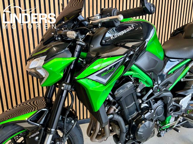 kawasaki - z900