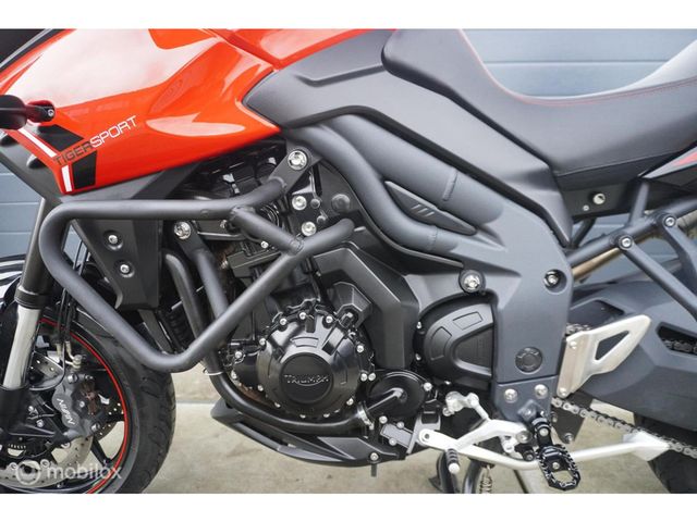 triumph - tiger-1050-se