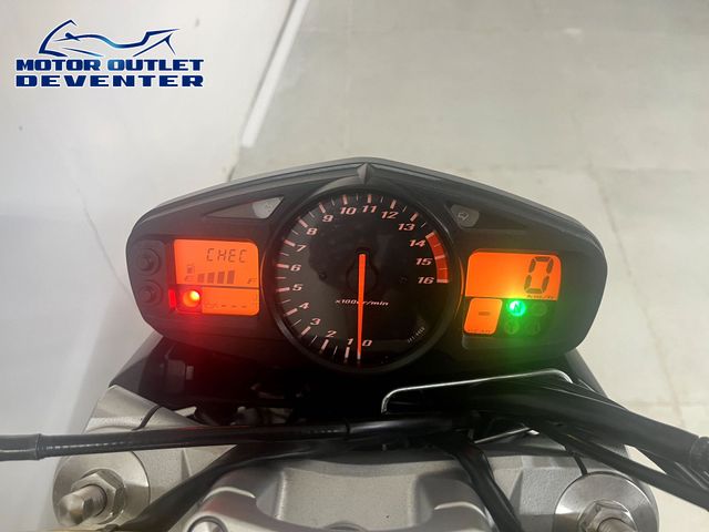 suzuki - gsr-600