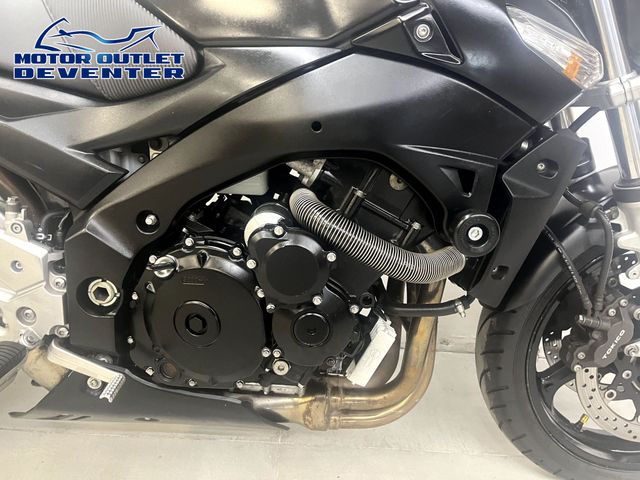 suzuki - gsr-600