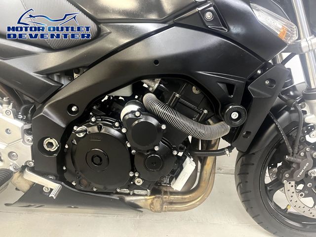 suzuki - gsr-600