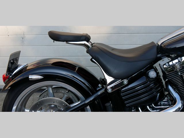 harley-davidson - rocker-c-fxcwc