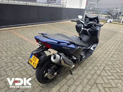 YAMAHA TMAX DX – foto 4