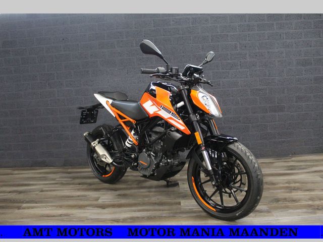 ktm - 125-duke
