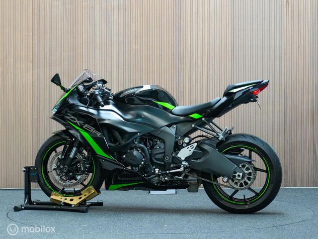 kawasaki - ninja-zx-6r