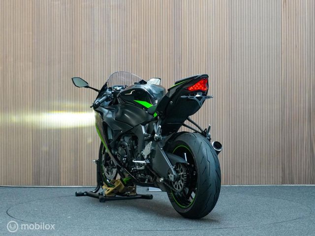 kawasaki - ninja-zx-6r