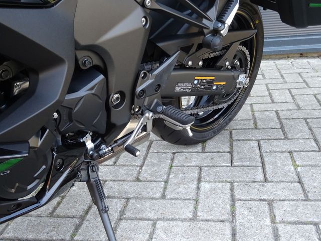 kawasaki - ninja-1100-sx-se