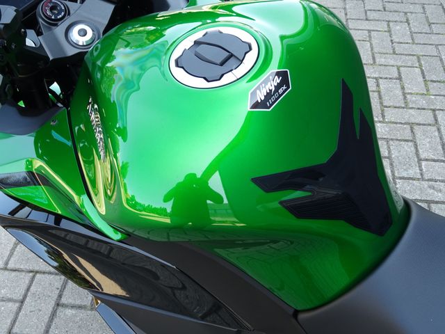 kawasaki - ninja-1100-sx-se