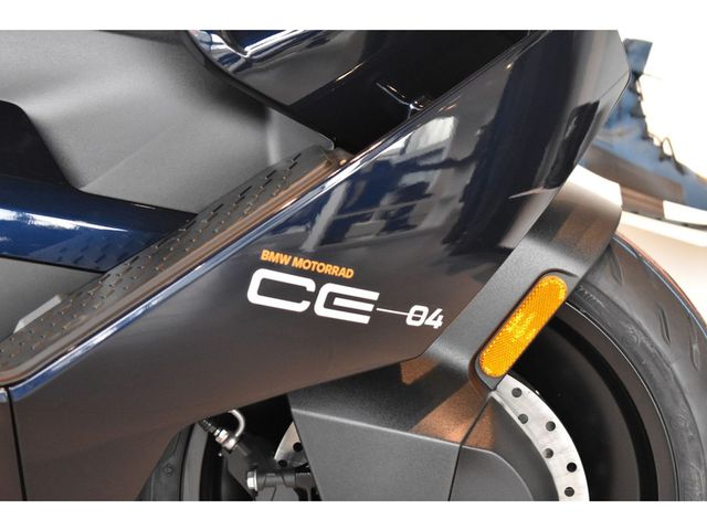 bmw - ce-04