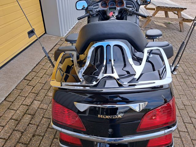 honda - gl-1800-goldwing-abs