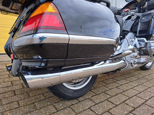 honda - gl-1800-goldwing-abs